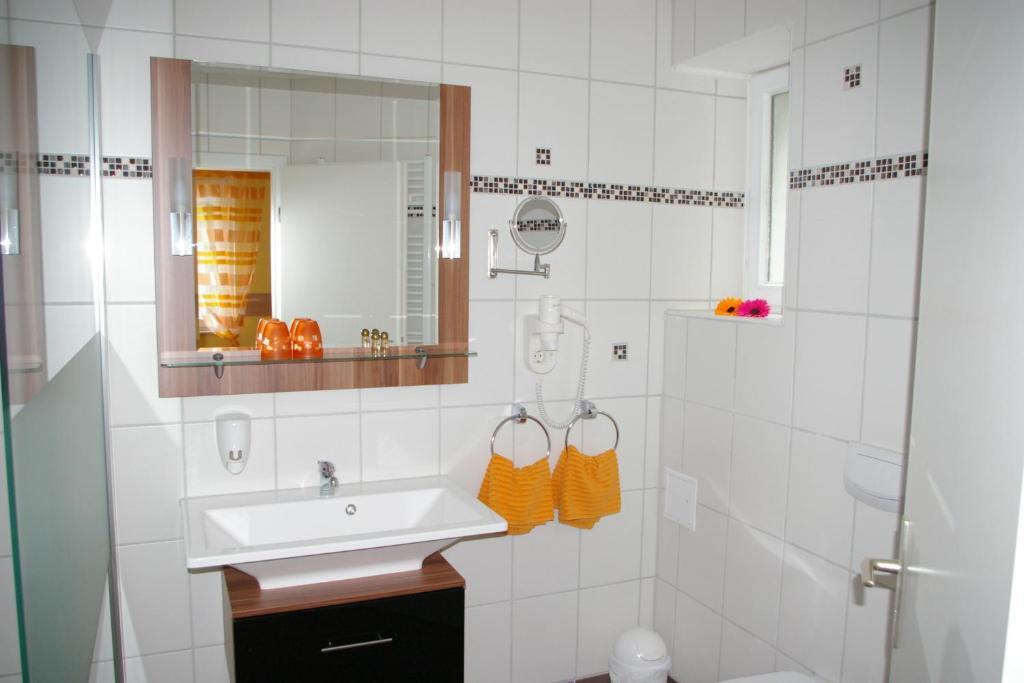 Hotel Heissinger Bad Berneck im Fichtelgebirge Δωμάτιο φωτογραφία