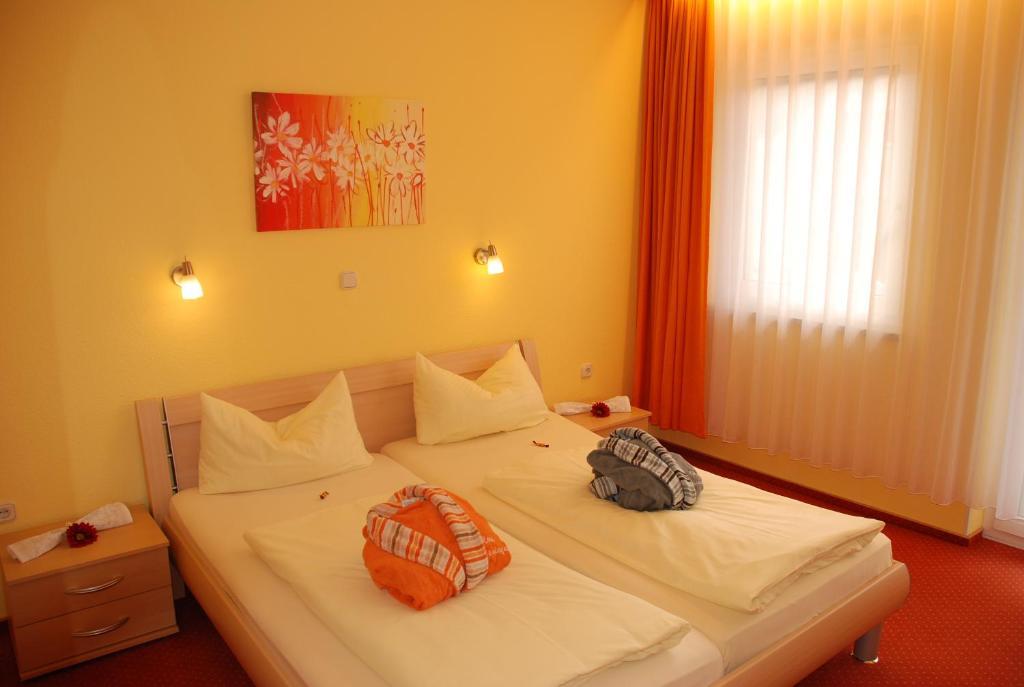 Hotel Heissinger Bad Berneck im Fichtelgebirge Δωμάτιο φωτογραφία